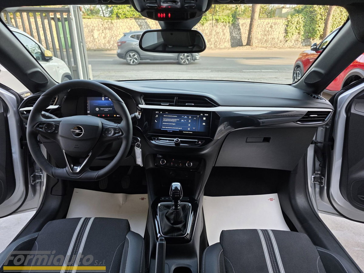 Opel Corsa 1.2 100 CV GS Line (13)