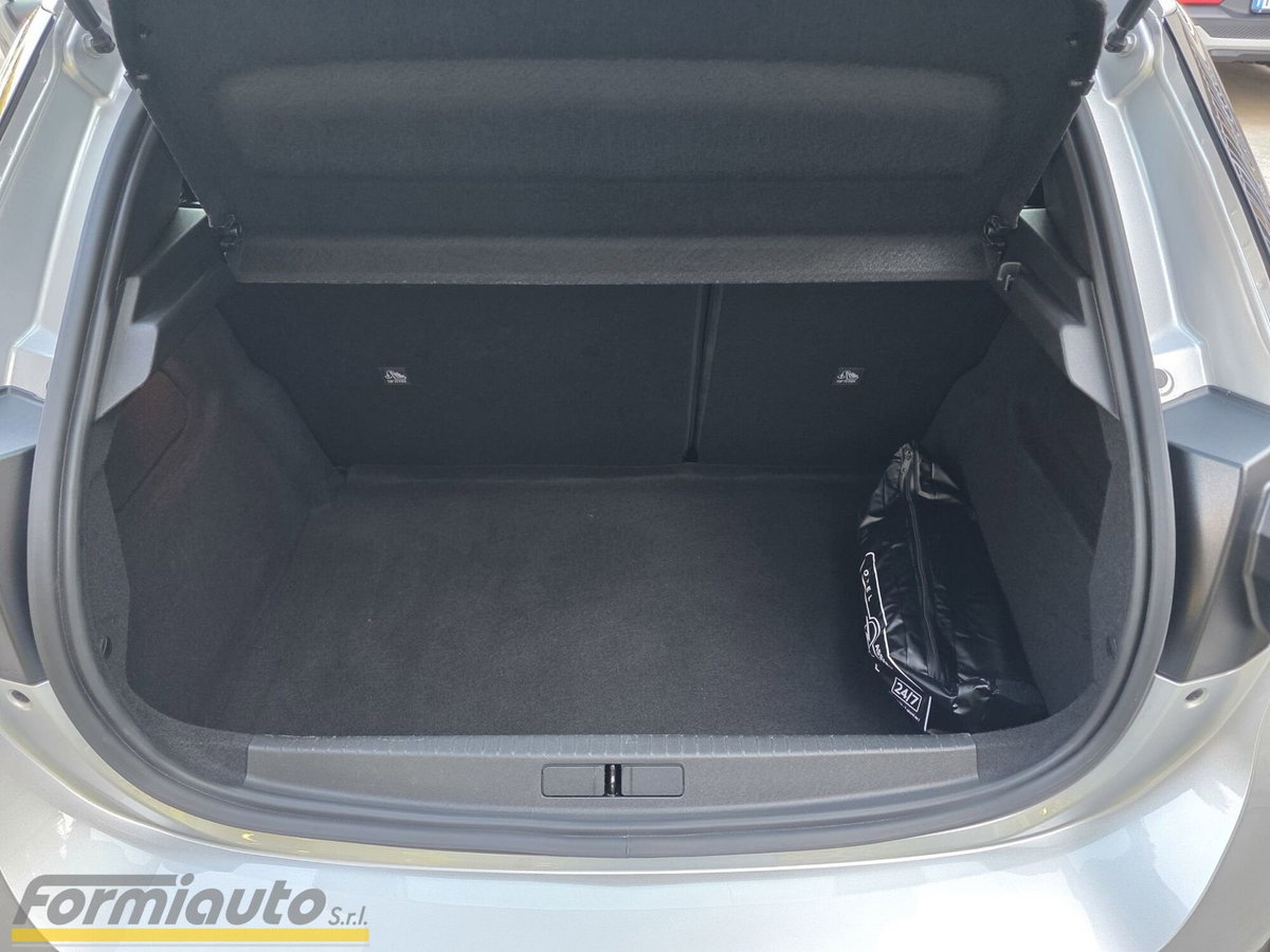 Opel Corsa 1.2 100 CV GS Line (18)