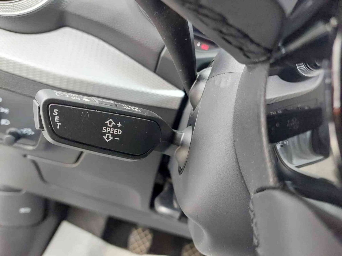 Audi Q2 Q2 30 TDI S line Edition (10)