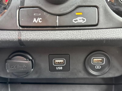Hyundai i10 1.0 MPI AT Tech (17)