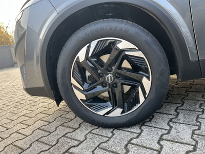 Nissan Qashqai 1.3 mhev N-Connecta 2wd 140cv (8)
