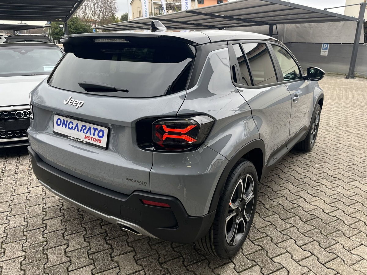 Jeep Avenger 1.2 turbo e-hybrid mhev Summit fwd 110cv edct6 (5)
