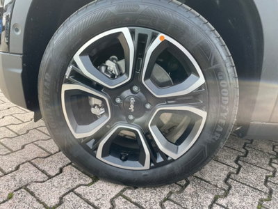 Jeep Avenger full-electric Summit fwd 156cv auto (16)