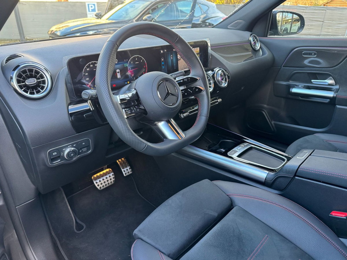 Mercedes-Benz GLA SUV 180 d AMG Line Premium Plus auto (11)