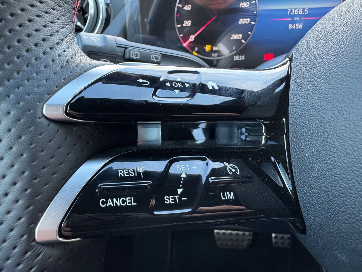 Mercedes-Benz GLA SUV 180 d AMG Line Premium Plus auto (16)