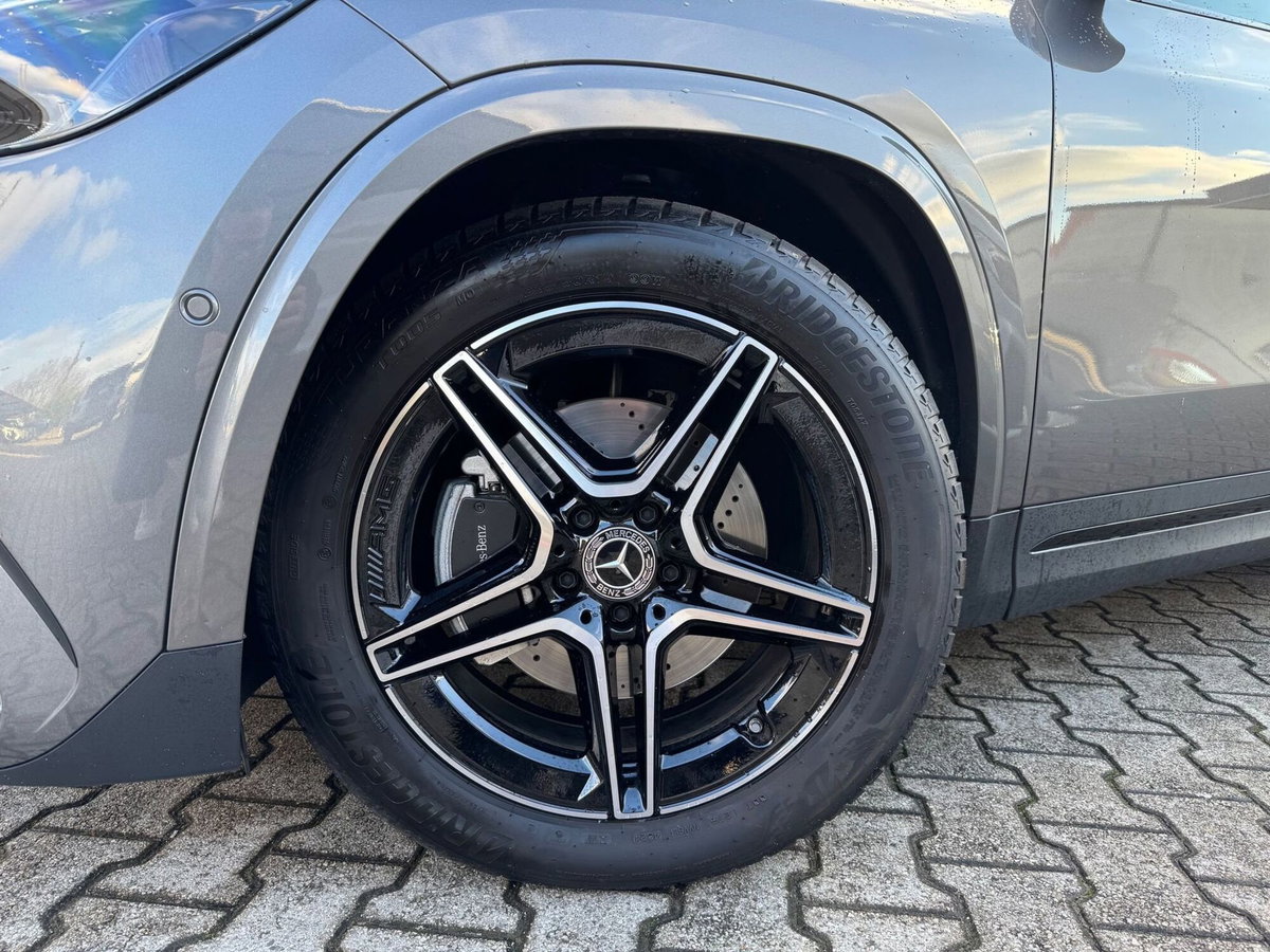 Mercedes-Benz GLA SUV 180 d AMG Line Premium Plus auto (9)