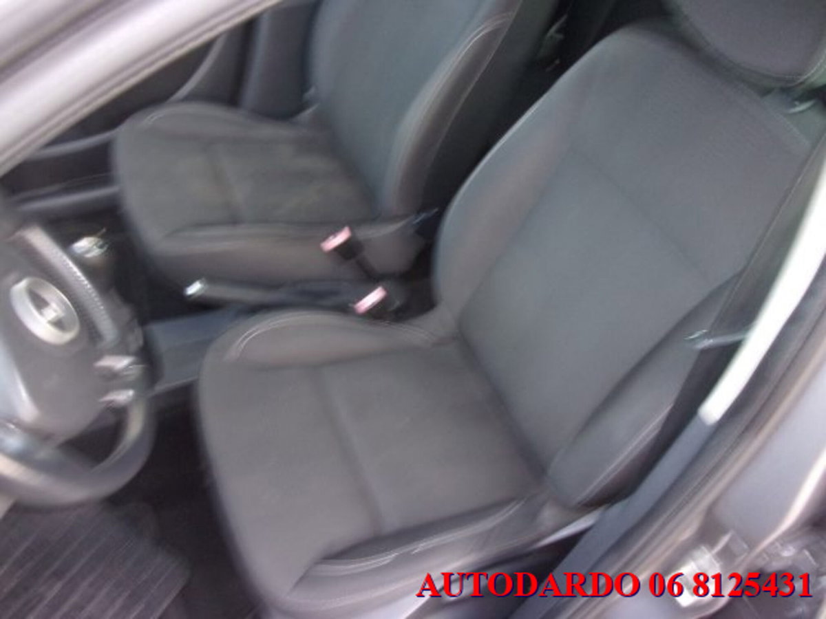 Renault Clio SporTour 1.2 16V TCE 100CV SporTour Dynamique (10)