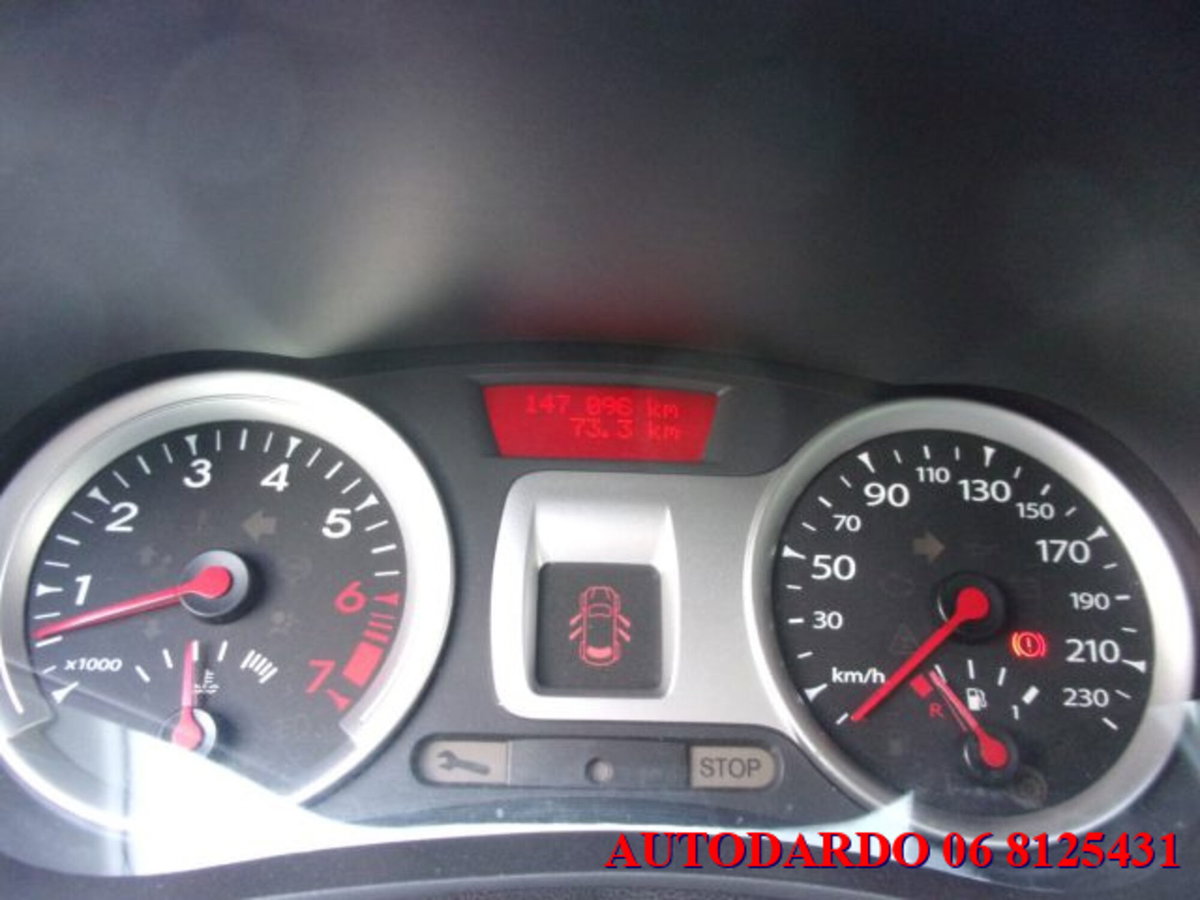 Renault Clio SporTour 1.2 16V TCE 100CV SporTour Dynamique (19)