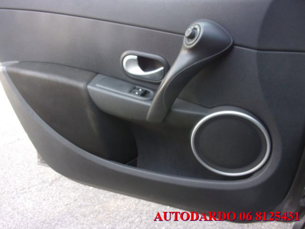 Renault Clio SporTour 1.2 16V TCE 100CV SporTour Dynamique (20)