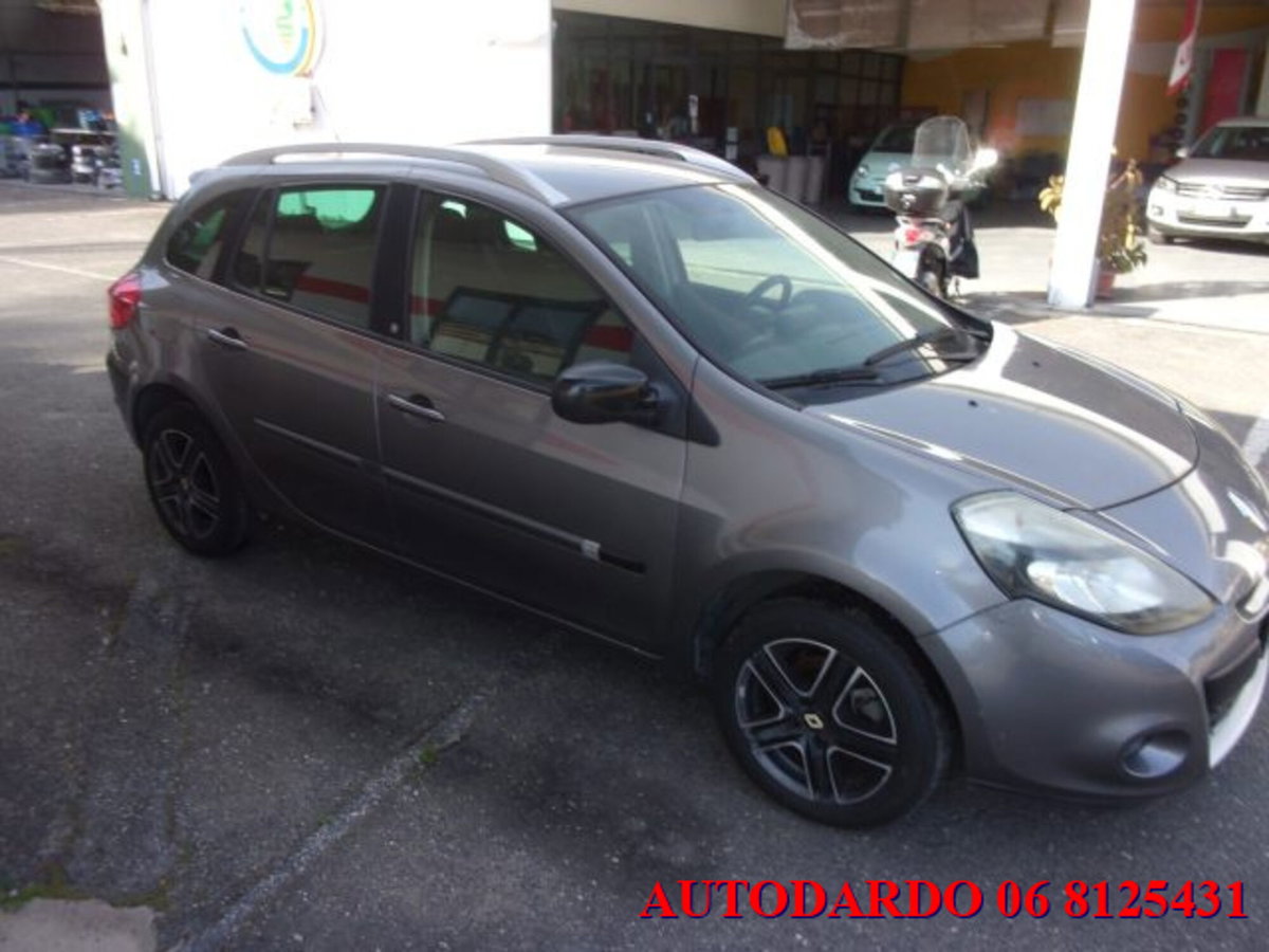 Renault Clio SporTour 1.2 16V TCE 100CV SporTour Dynamique (4)