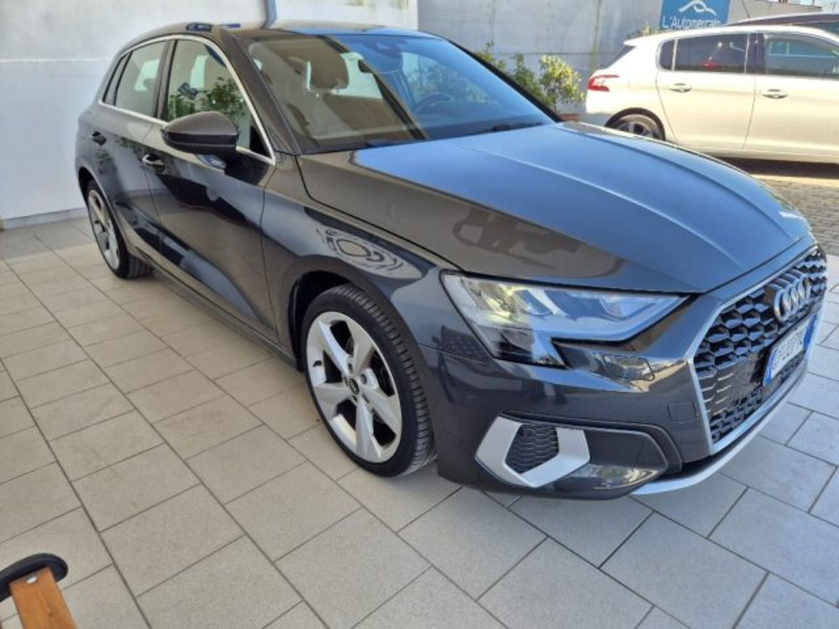 Audi A3 Sportback 30 TDI S tronic Business (2)