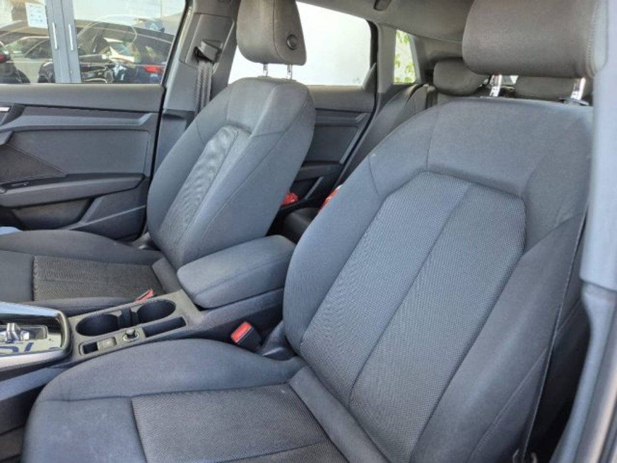 Audi A3 Sportback 30 TDI S tronic Business (5)