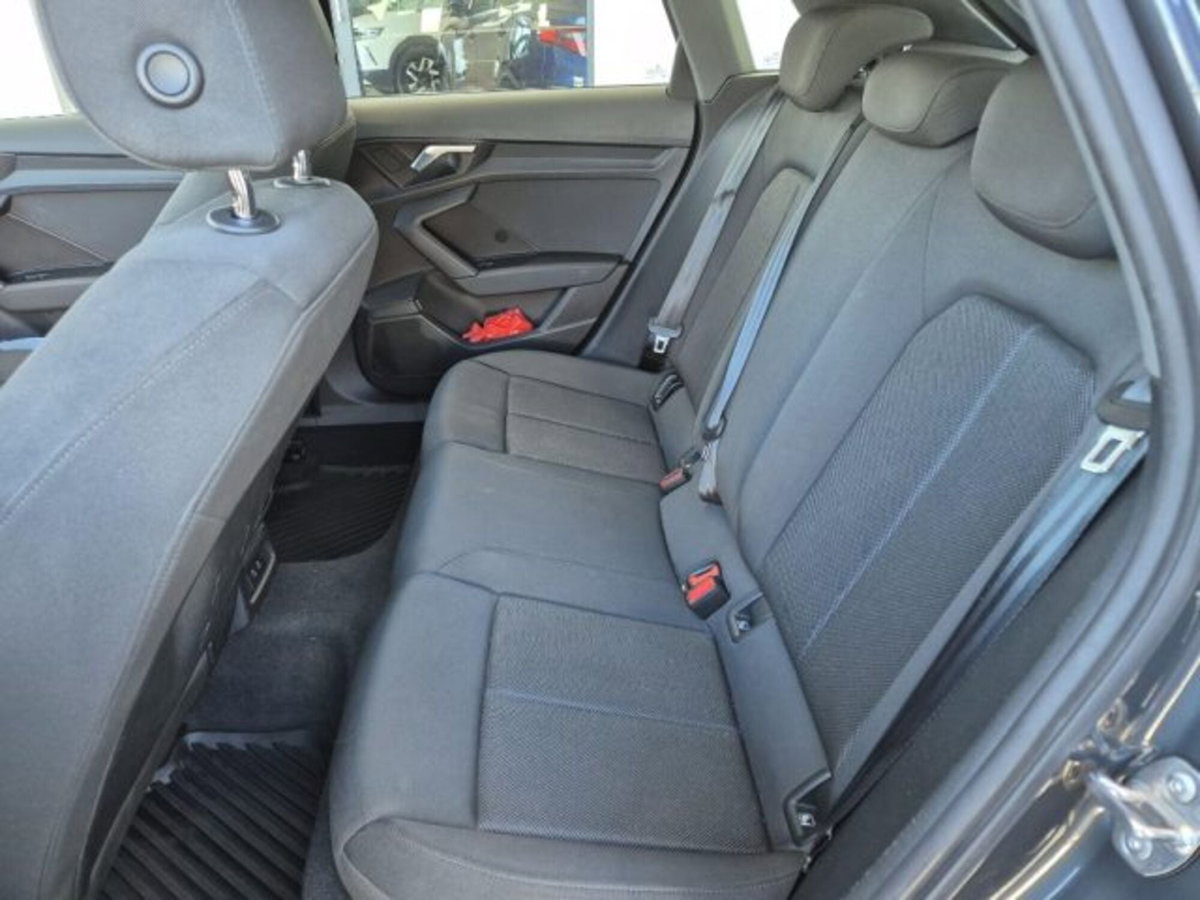 Audi A3 Sportback 30 TDI S tronic Business (9)