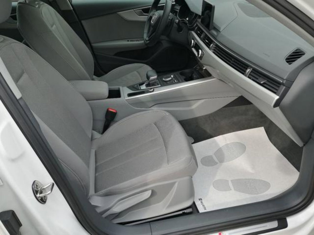 Audi A4 Avant 35 TDI S tronic S line edition (12)