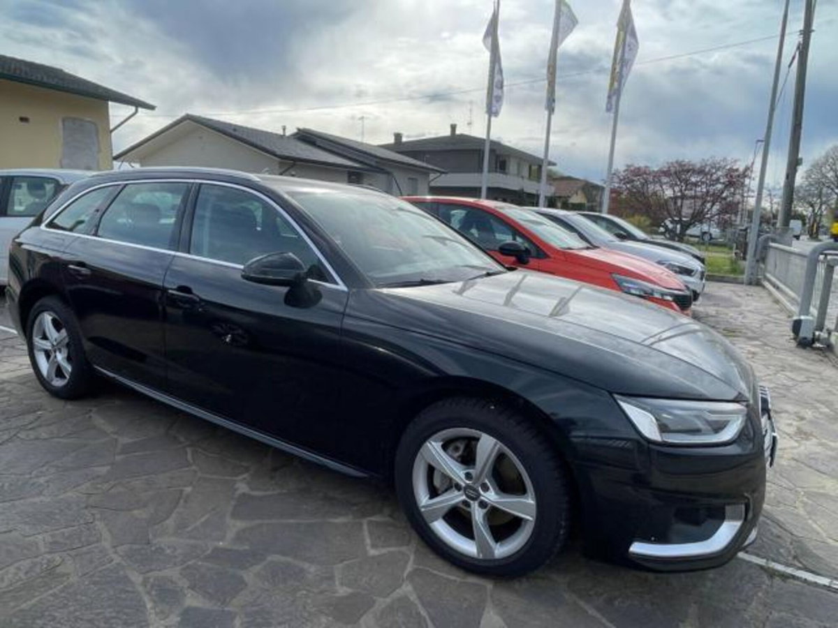 Audi A4 Avant 40 TDI S tronic Business Advanced (2)
