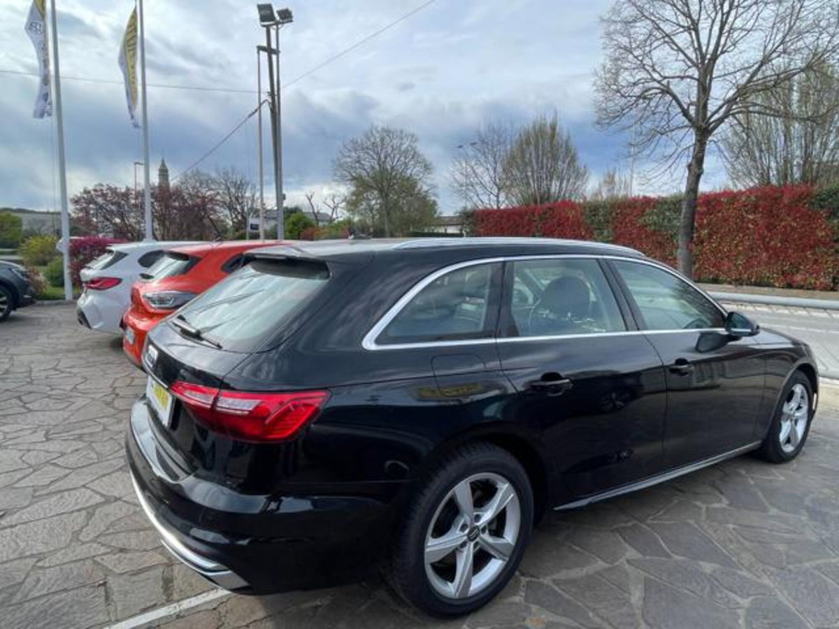 Audi A4 Avant 40 TDI S tronic Business Advanced (3)