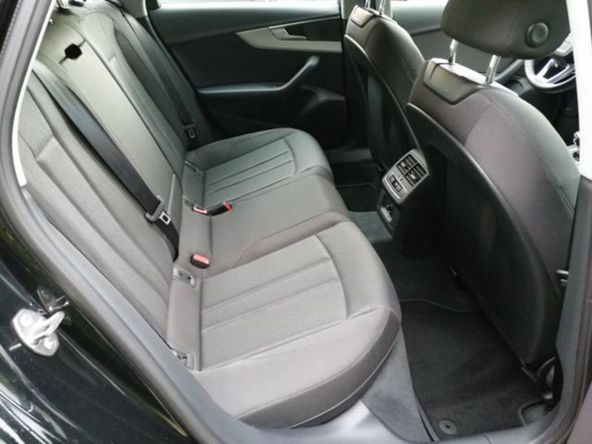 Audi A4 Avant 40 TDI S tronic Business Advanced (6)