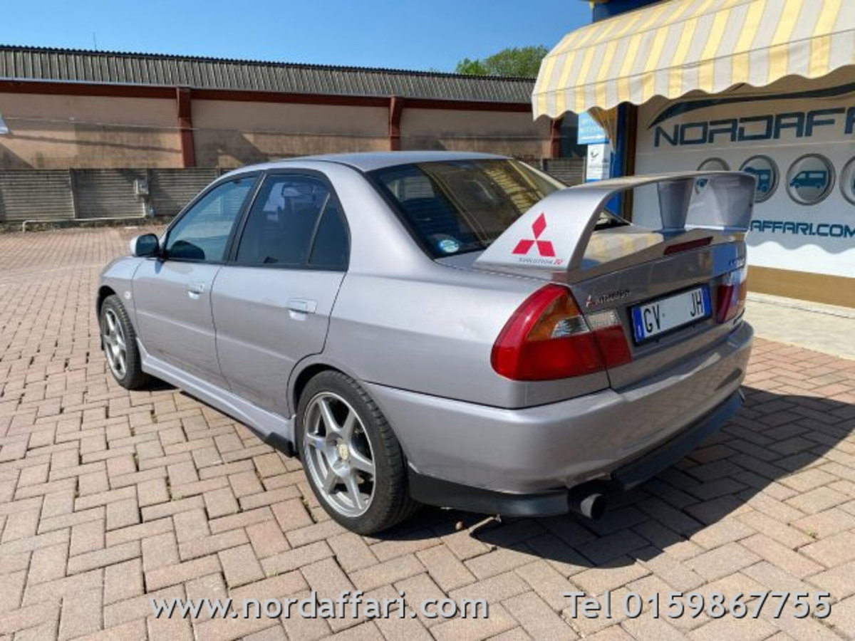 Mitsubishi Lancer 2.0 16V 4p. 4WD Evolution IX GSR (2)