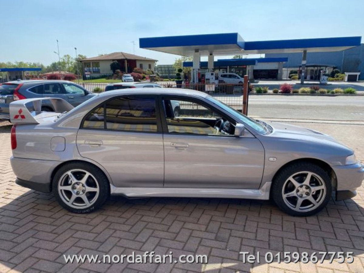 Mitsubishi Lancer 2.0 16V 4p. 4WD Evolution IX GSR (5)