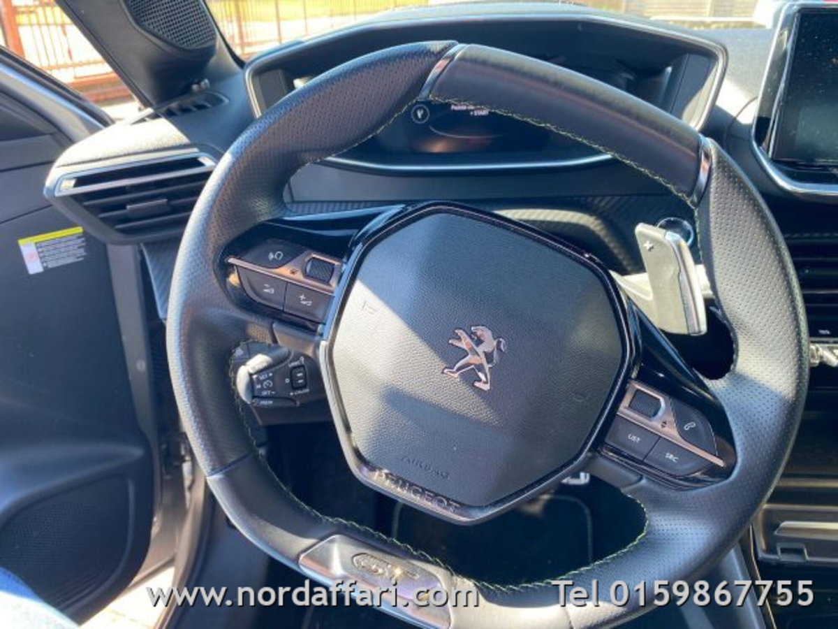 Peugeot 208 PureTech 130 Stop&Start EAT8 5 porte GT Pack (4)