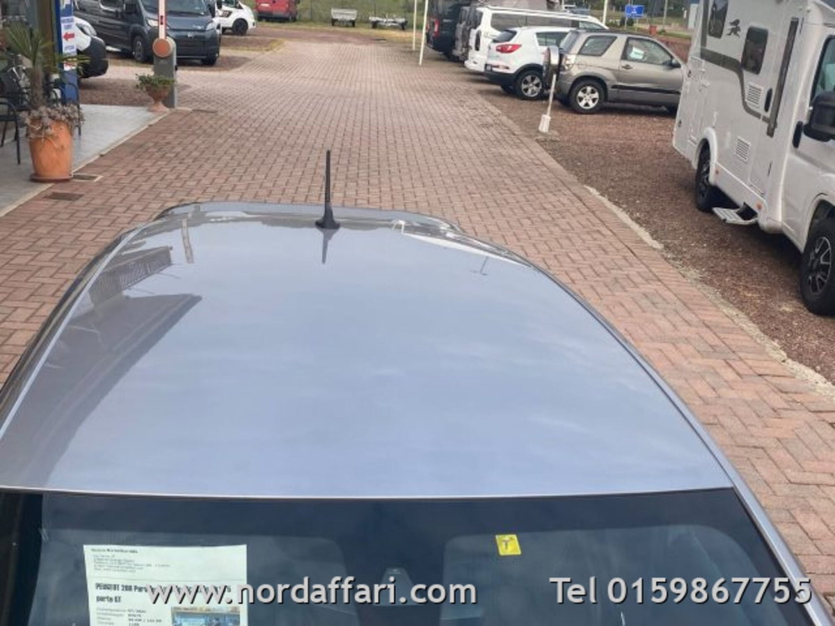 Peugeot 208 PureTech 130 Stop&Start EAT8 5 porte GT Pack (10)
