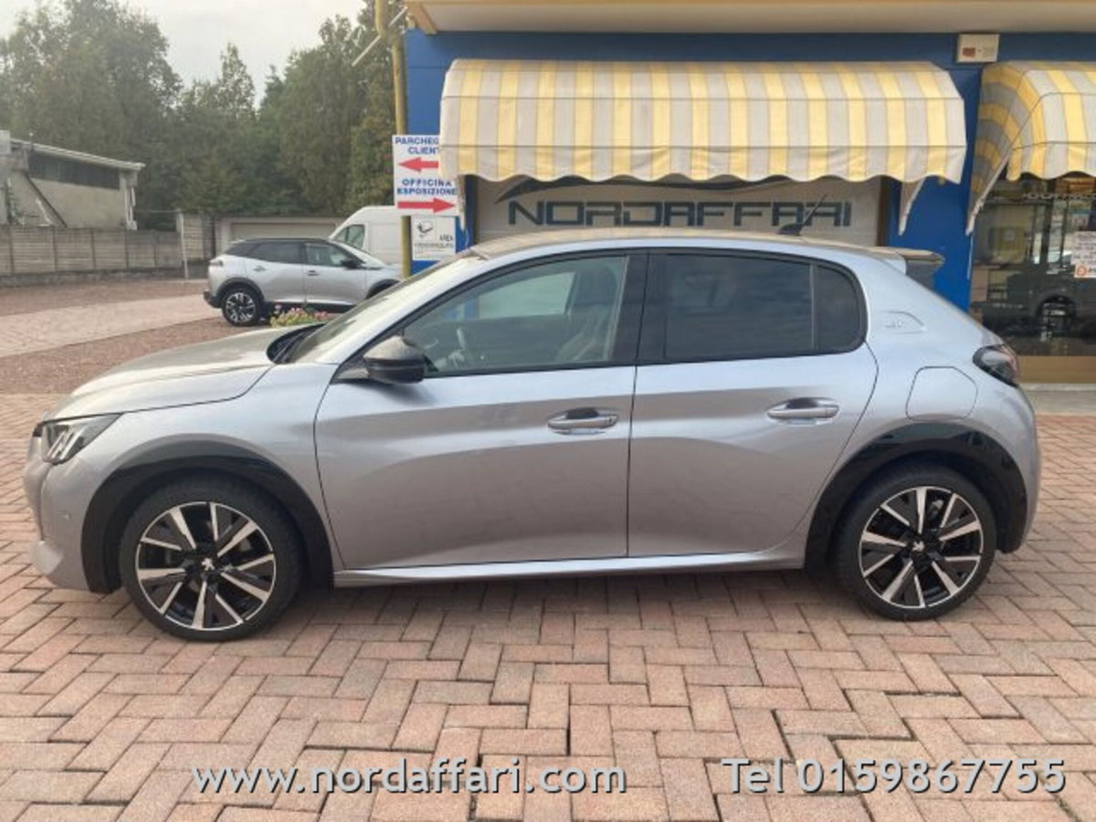 Peugeot 208 PureTech 130 Stop&Start EAT8 5 porte GT Pack (2)