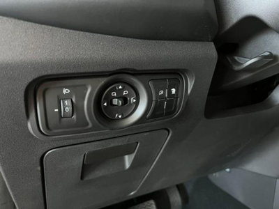 Emc 212 212 2.0 tgdi Officer 4wd 8at (17)