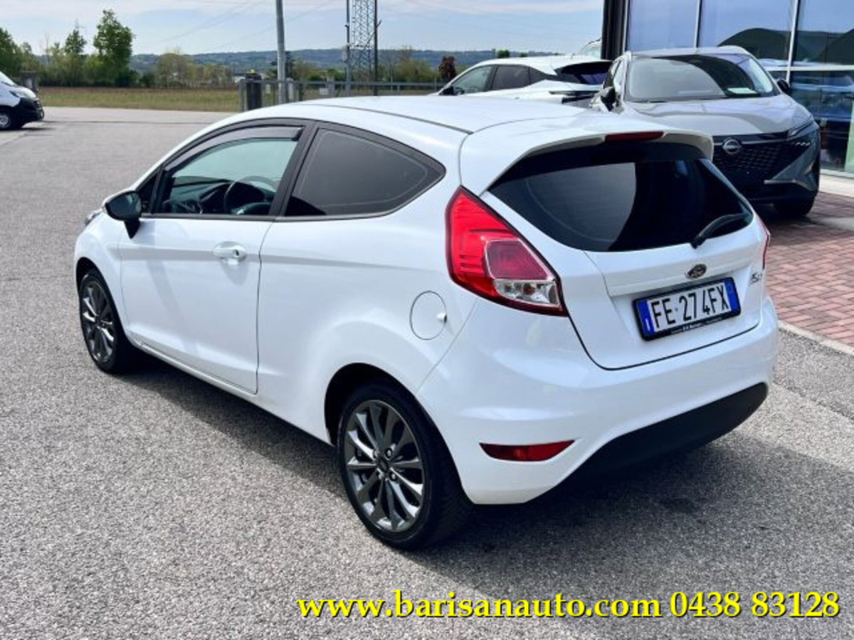 Ford Fiesta Plus 1.2 60CV 3 porte (4)
