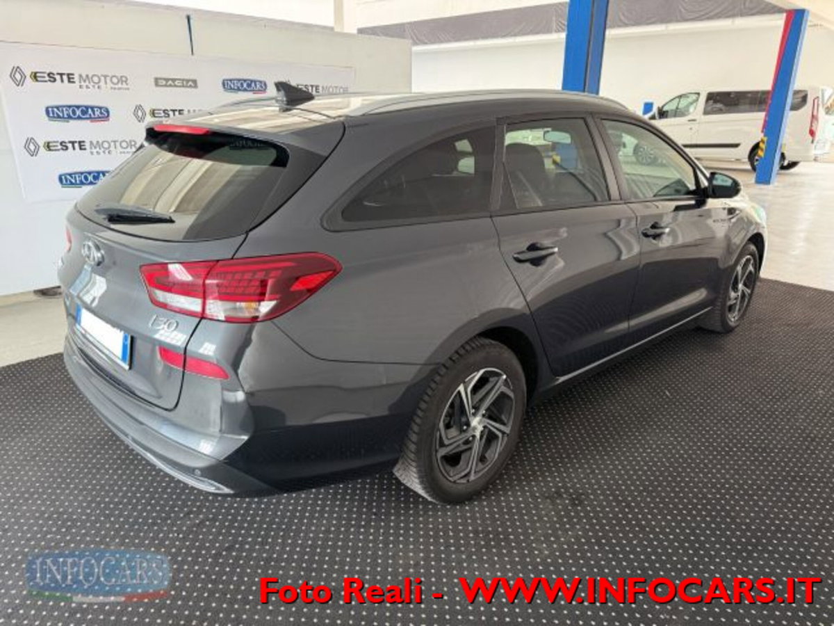 Hyundai i30 Station Wagon 1.6 CRDi 136 CV 48V DCT Prime (4)