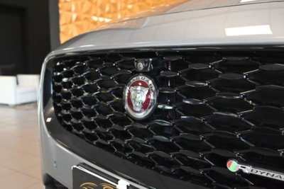 Jaguar E-Pace 2.0d i4 mhev R-Dynamic HSE awd 204cv auto (13)