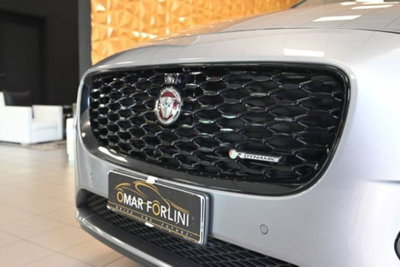 Jaguar E-Pace 2.0d i4 mhev R-Dynamic HSE awd 204cv auto (14)