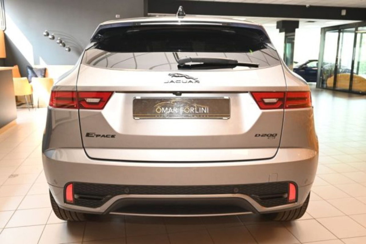 Jaguar E-Pace 2.0d i4 mhev R-Dynamic HSE awd 204cv auto (6)