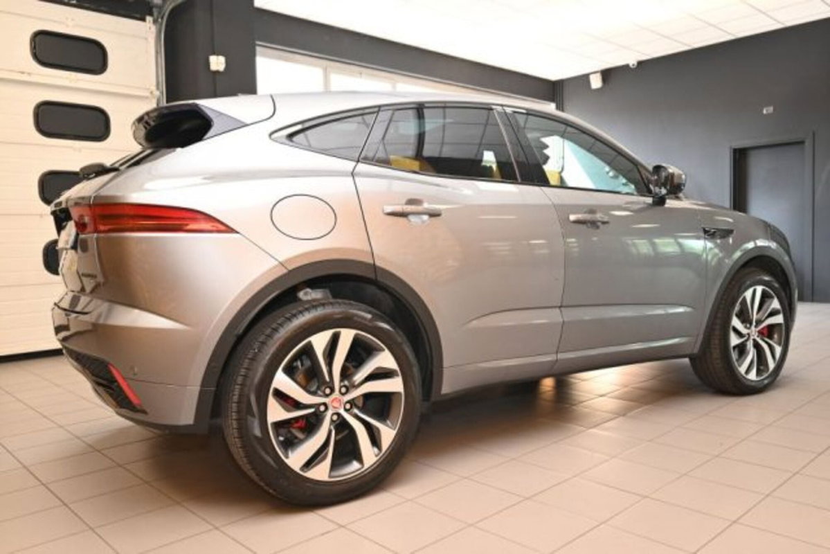Jaguar E-Pace 2.0d i4 mhev R-Dynamic HSE awd 204cv auto (7)