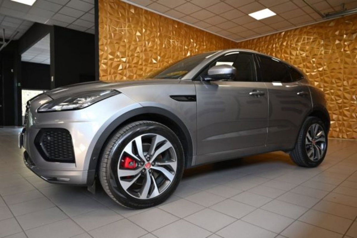 Jaguar E-Pace 2.0d i4 mhev R-Dynamic HSE awd 204cv auto (8)