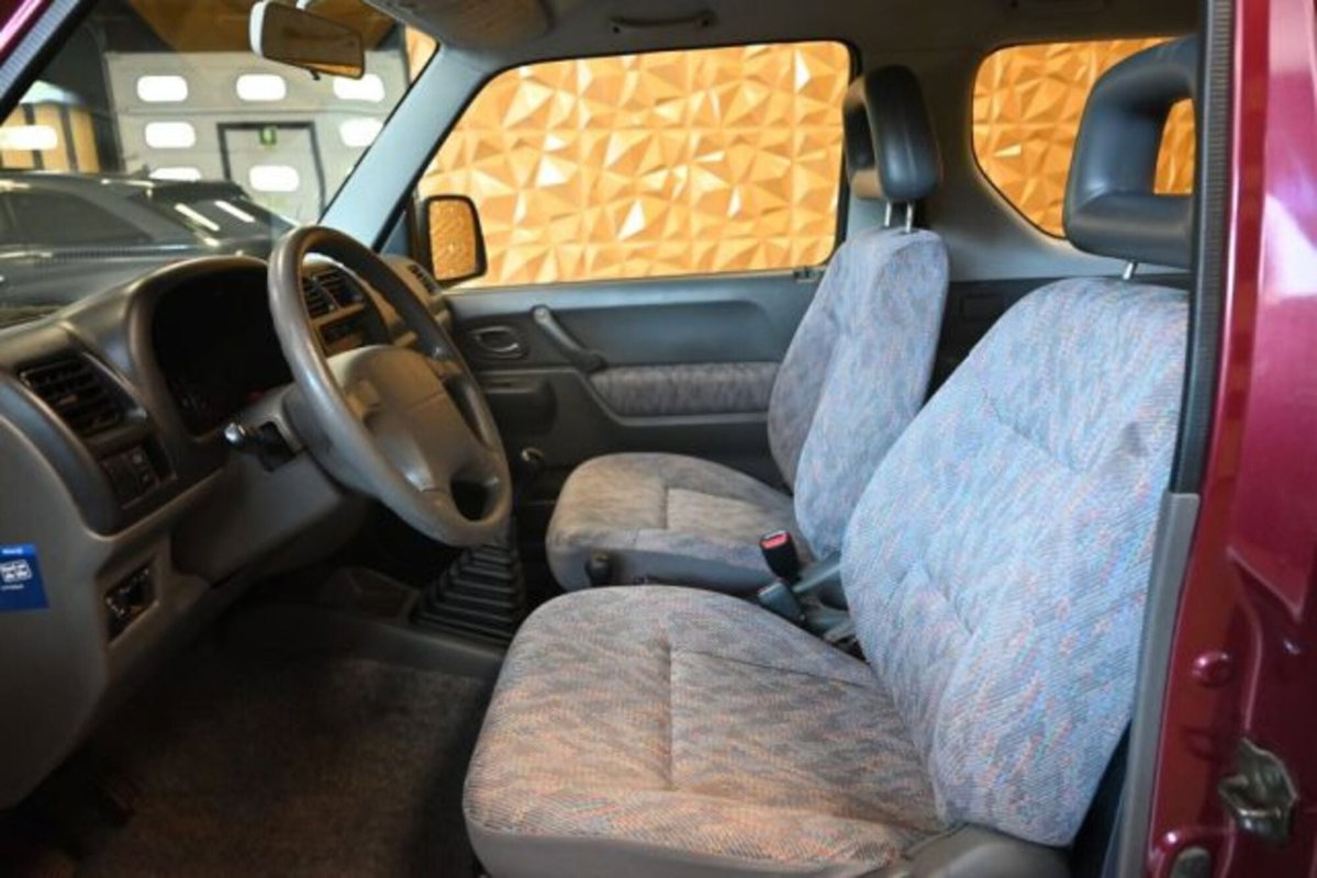 Suzuki Jimny 1.3 4WD Evolution (19)