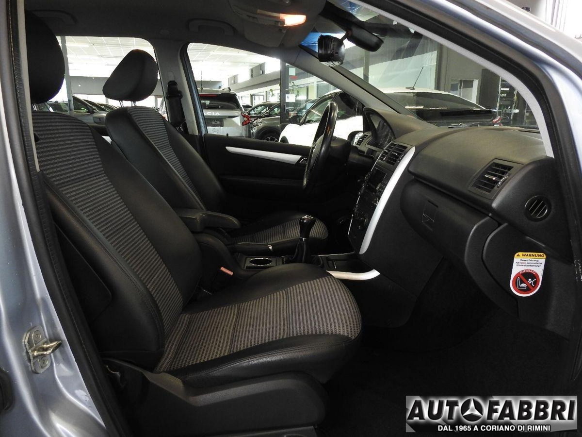 Mercedes-Benz Classe A 180 CDI Avantgarde (11)