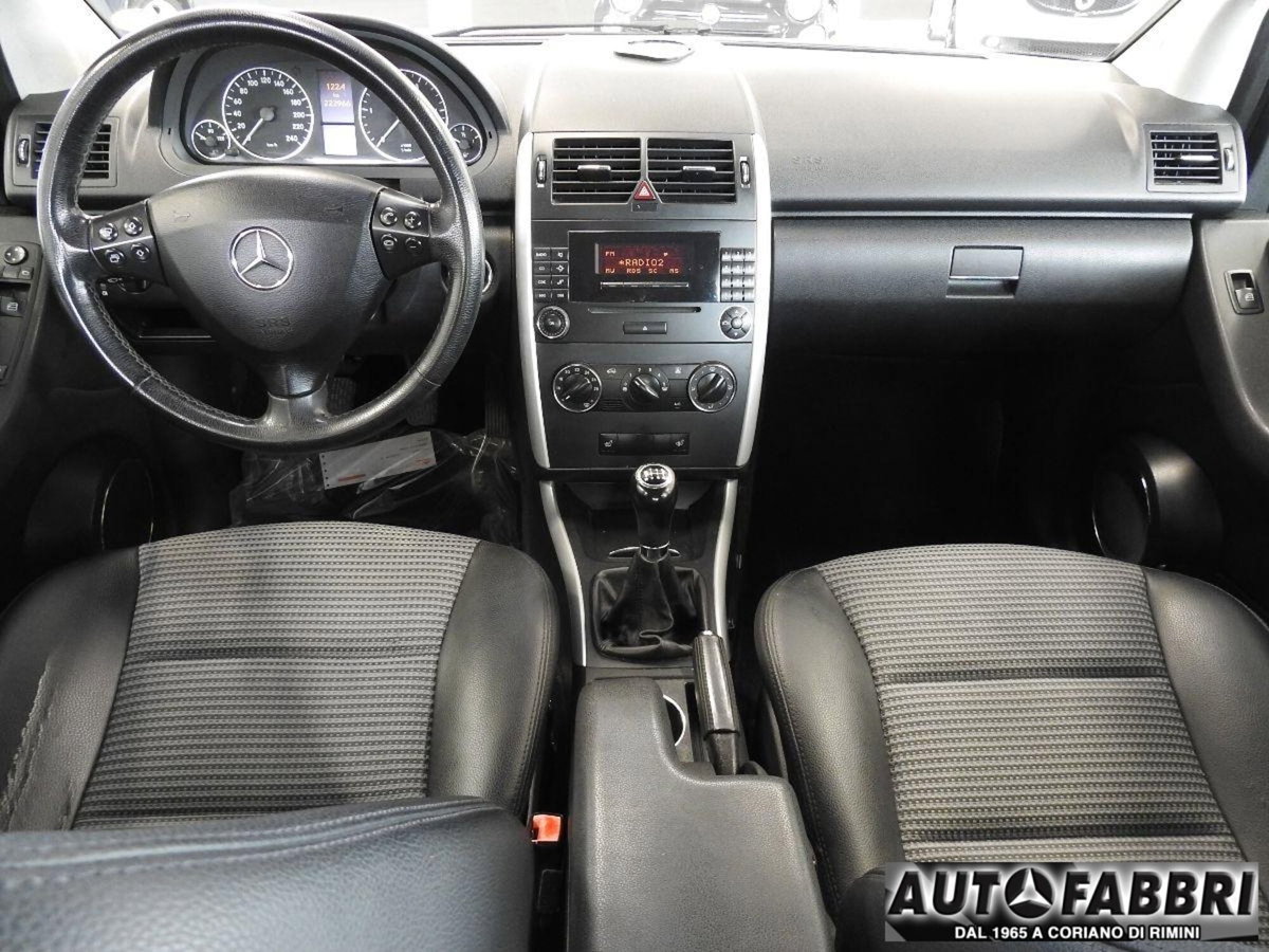 Mercedes-Benz Classe A 180 CDI Avantgarde (14)