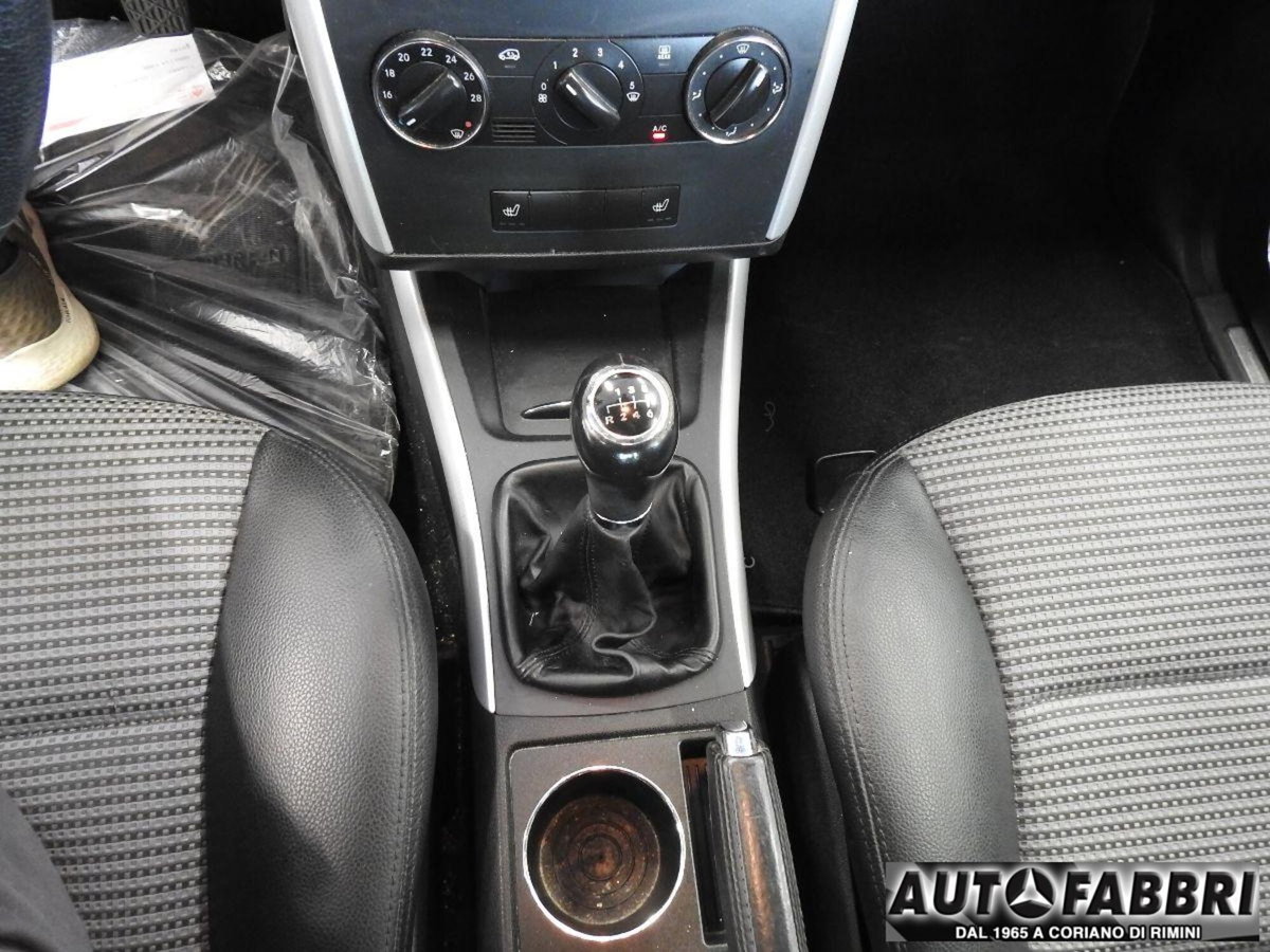 Mercedes-Benz Classe A 180 CDI Avantgarde (17)