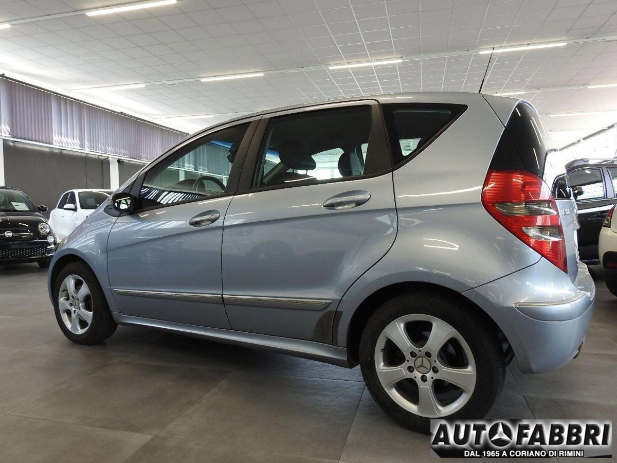 Mercedes-Benz Classe A 180 CDI Avantgarde (6)