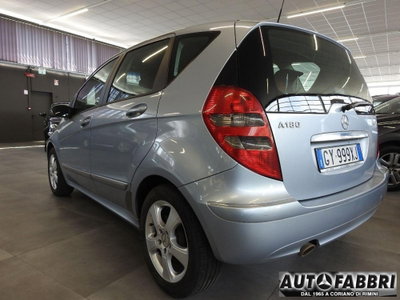 Mercedes-Benz Classe A 180 CDI Avantgarde (7)