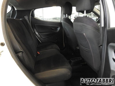 Lancia Ypsilon 1.2 69 CV 5 porte Gold (13)