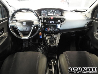 Lancia Ypsilon 1.2 69 CV 5 porte Gold (15)