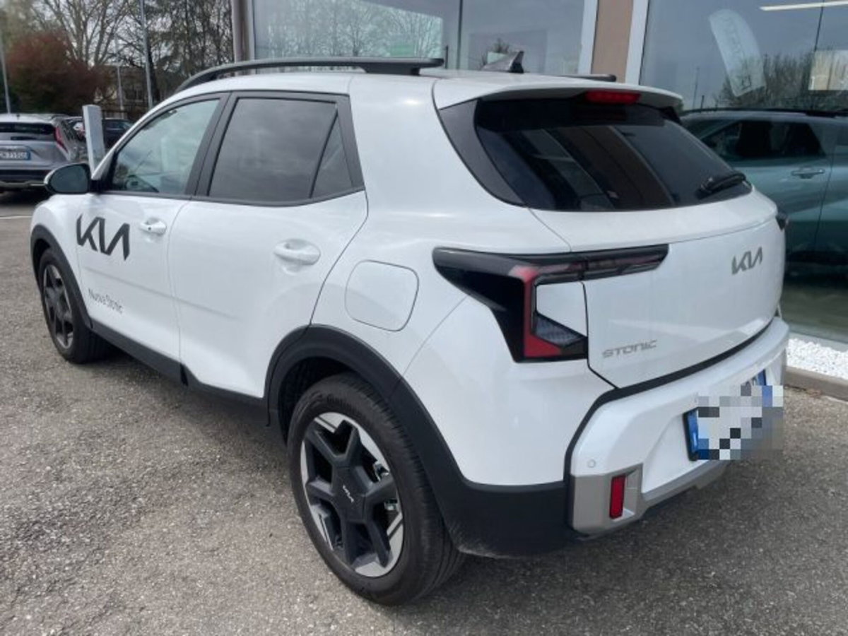 Kia Stonic 1.0 t-gdi Gpl Urban (6)