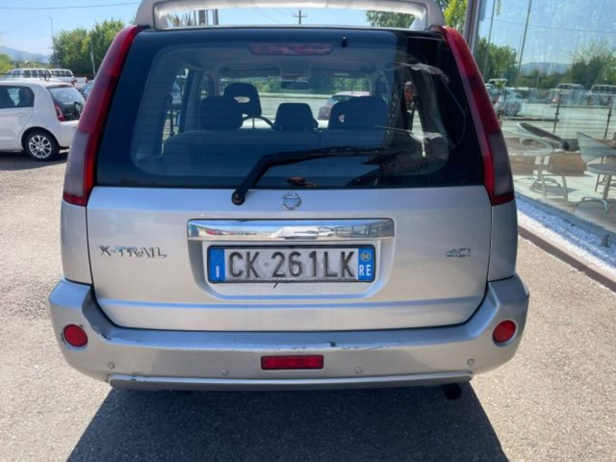 Nissan X-Trail 2.2 dCi Elegance (10)