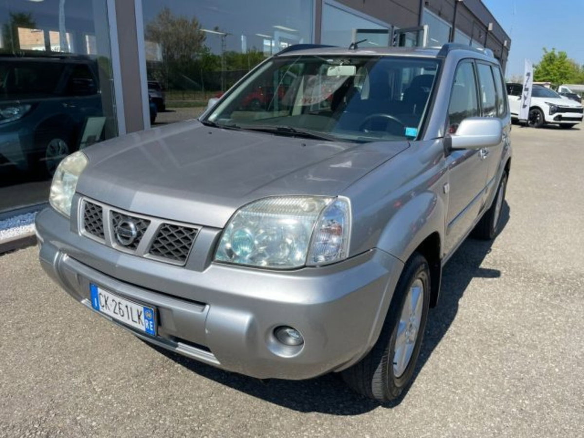 Nissan X-Trail 2.2 dCi Elegance (3)