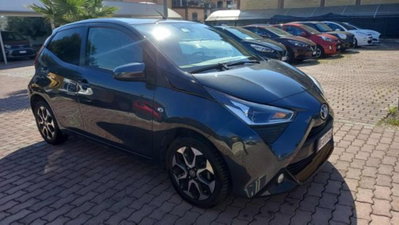 Toyota Aygo 1.0 VVT-i 72 CV 5 porte x-play usata