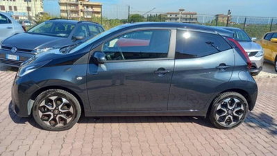 Toyota Aygo 1.0 VVT-i 72 CV 5 porte x-play (4)