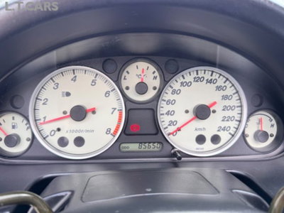 Mazda MX-5 1.6i 16V cat (7)