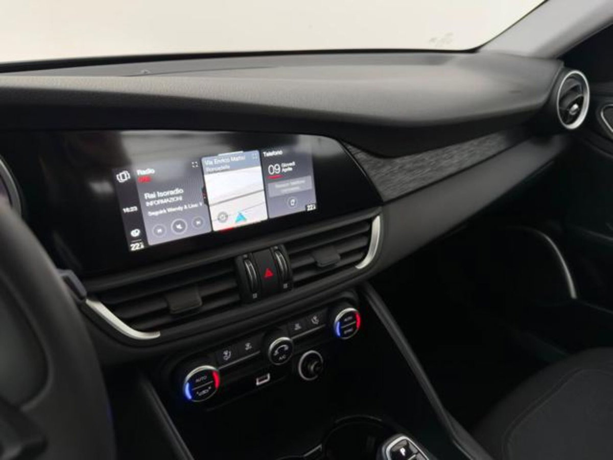 Alfa Romeo Giulia 2.2 Turbodiesel 160 CV AT8 Sprint (10)