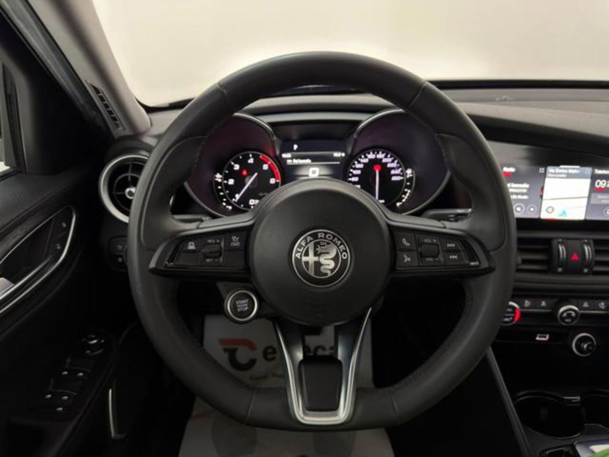 Alfa Romeo Giulia 2.2 Turbodiesel 160 CV AT8 Sprint (8)